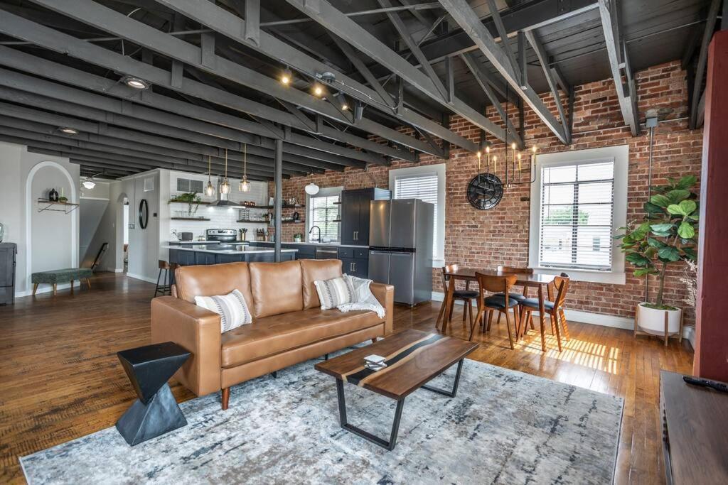 The Loft At 113 - Gateway To The North Texas Hill Country Apartamento Muenster Exterior foto