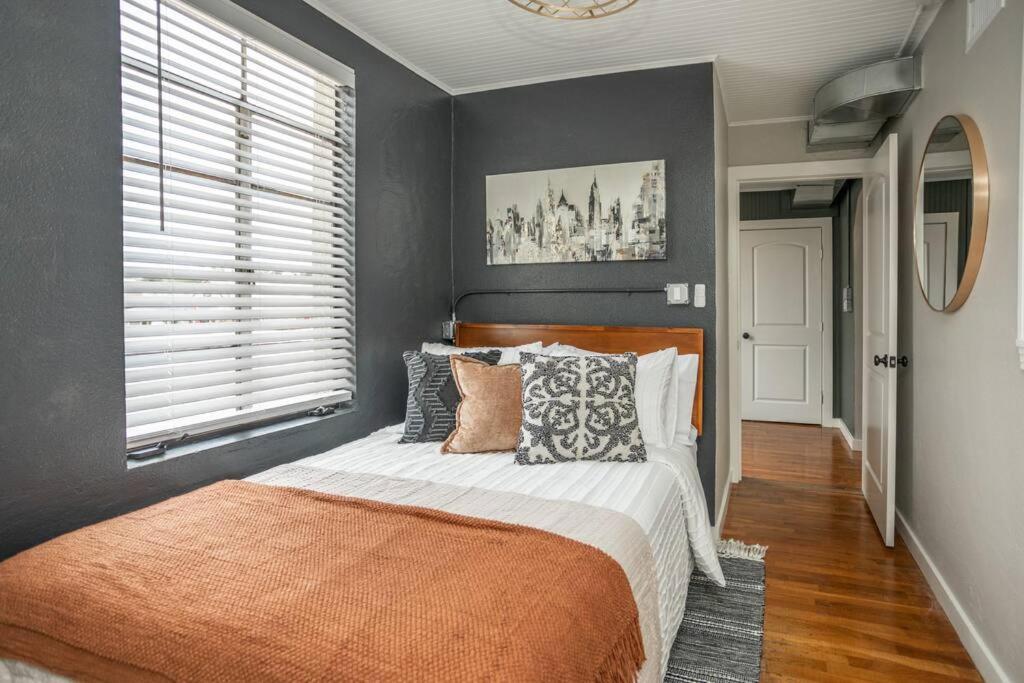 The Loft At 113 - Gateway To The North Texas Hill Country Apartamento Muenster Exterior foto